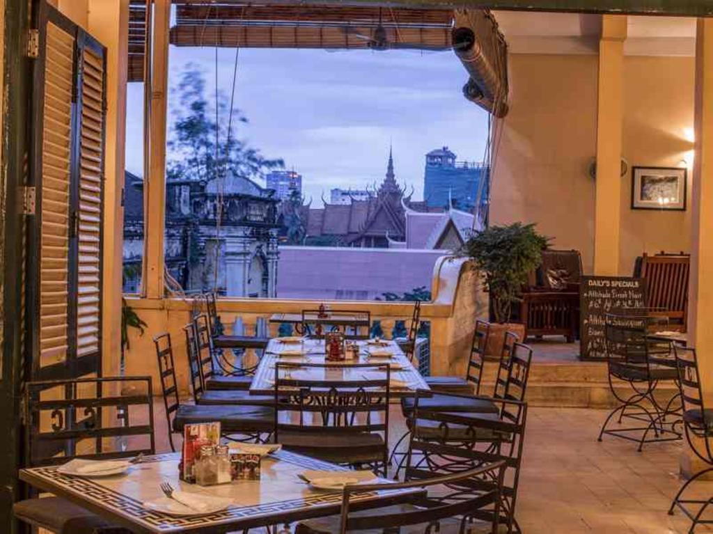 Fcc Phnom Penh Boutique Hotel Buitenkant foto