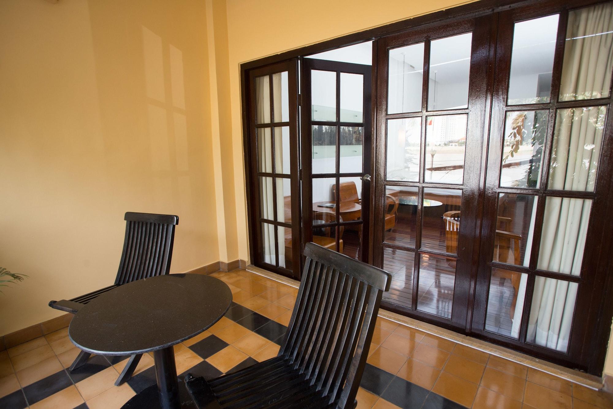 Fcc Phnom Penh Boutique Hotel Buitenkant foto
