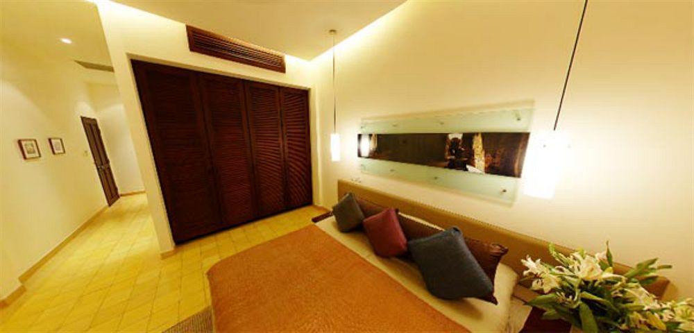 Fcc Phnom Penh Boutique Hotel Buitenkant foto