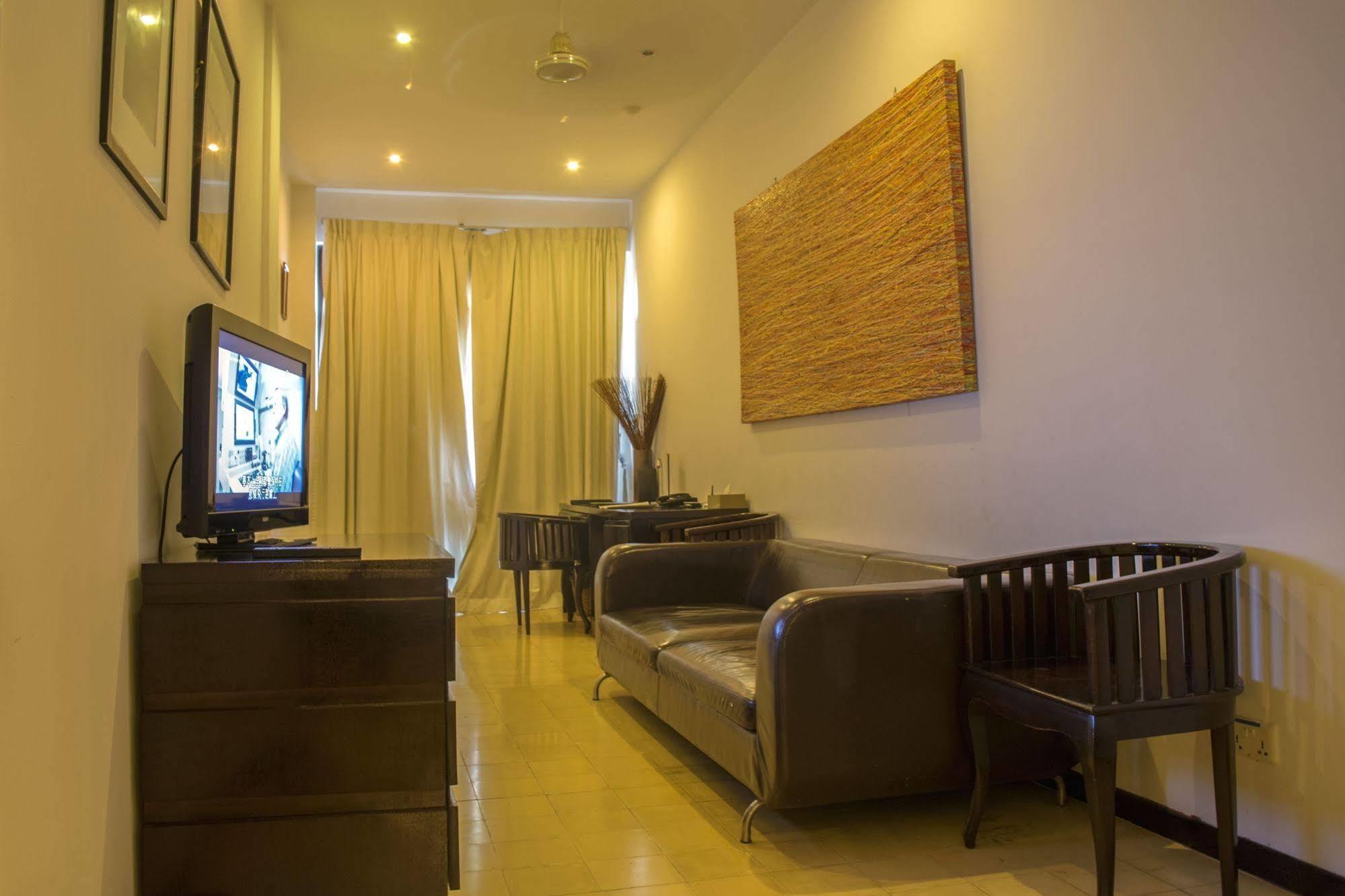 Fcc Phnom Penh Boutique Hotel Buitenkant foto