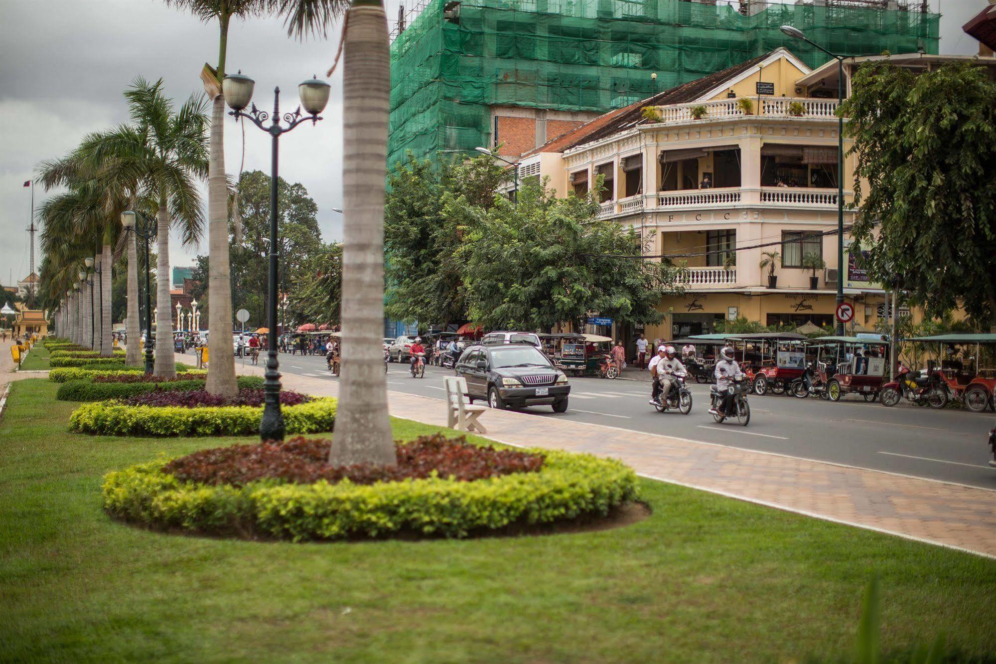 Fcc Phnom Penh Boutique Hotel Buitenkant foto